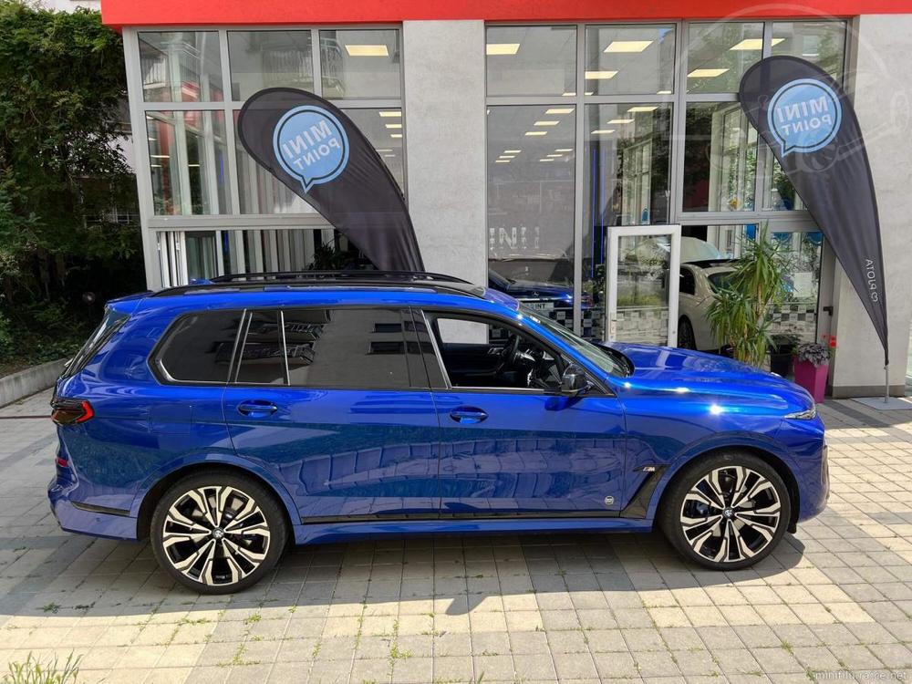 BMW X7 M60i Monost pronjmu Swarovsk