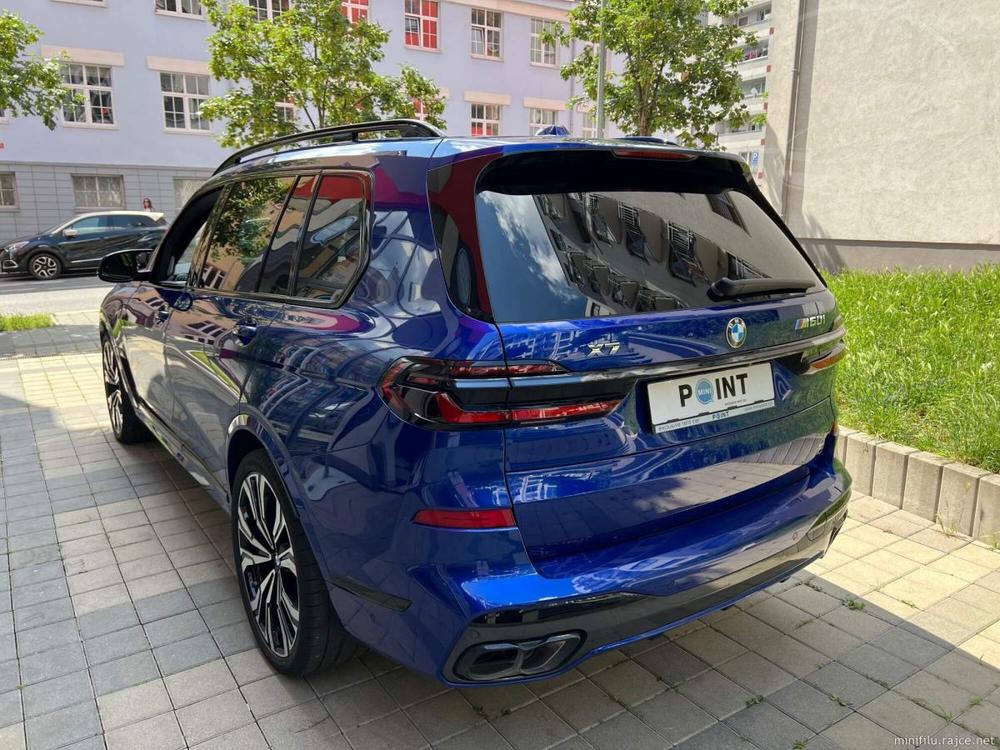 BMW X7 M60i Monost pronjmu Swarovsk