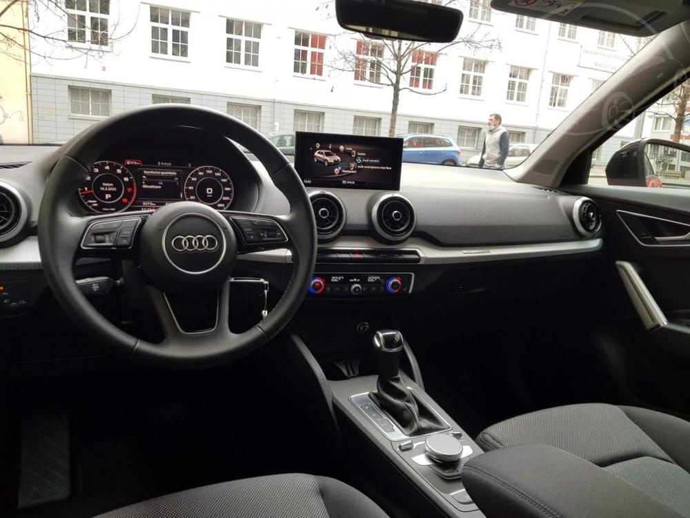 Audi Q2 40TFSI quattro MONOST NJMU