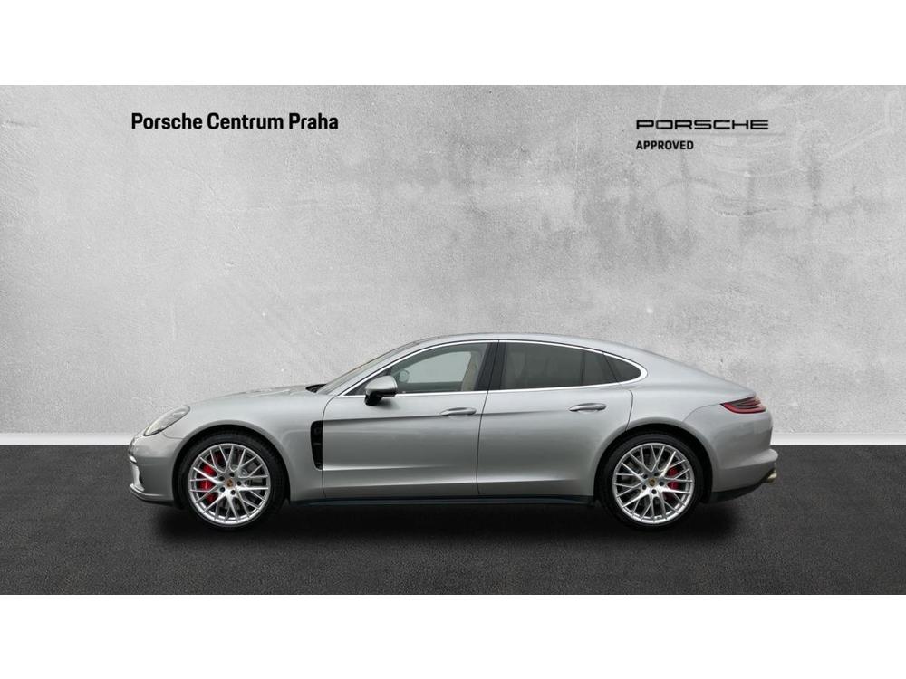 Porsche Panamera Turbo