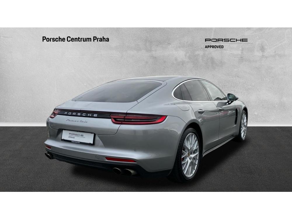 Porsche Panamera Turbo