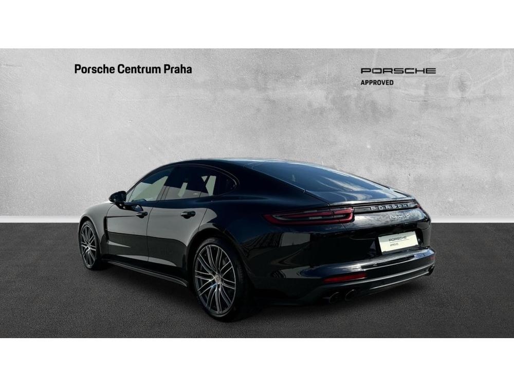 Porsche Panamera 4S