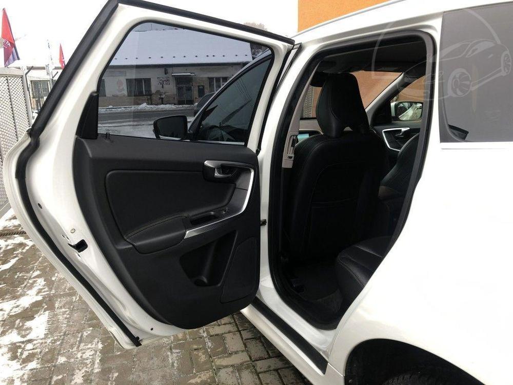 Volvo XC60 2.0 D4 Drive-E Summum