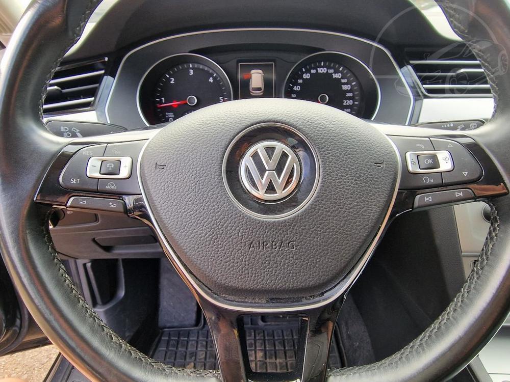 Volkswagen Passat 1,6TDI COMFORTLINE 4XVYHEV TZ