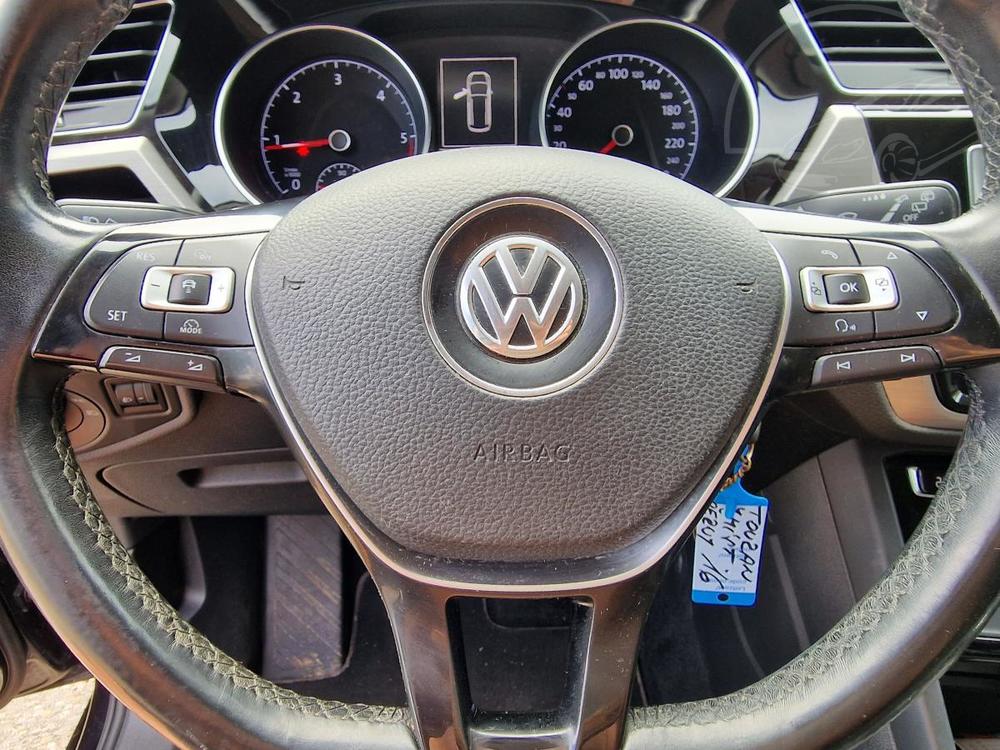 Volkswagen Touran 1,6TDI 7MST NAVIGACE SENZORY