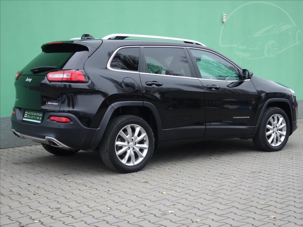 Jeep Cherokee 2,2 AWD 9ATX 200k Act Drive II