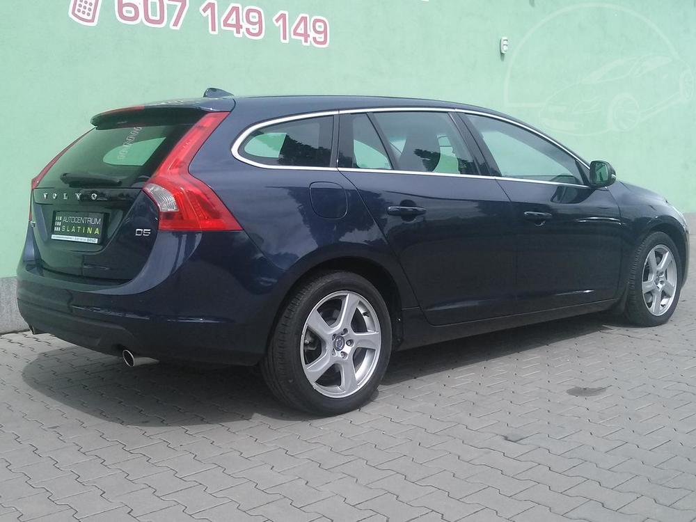 Volvo V60 2,4 D5 158kW AUTOMAT