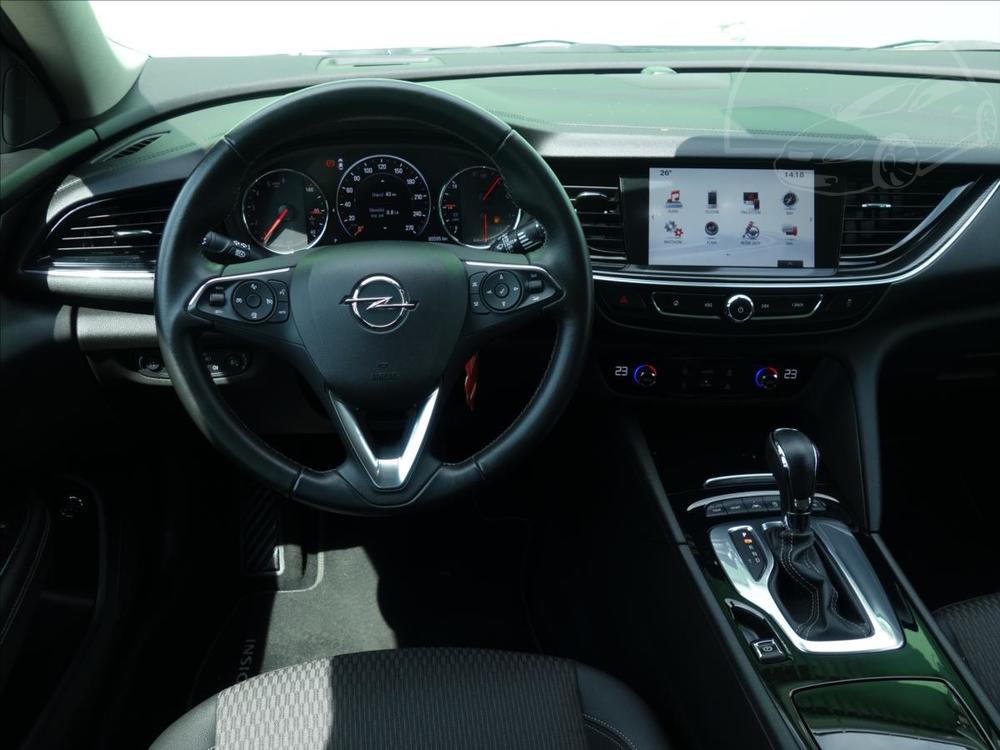 Opel Insignia 2,0 CDTi 154kW COUNTRY TOURER