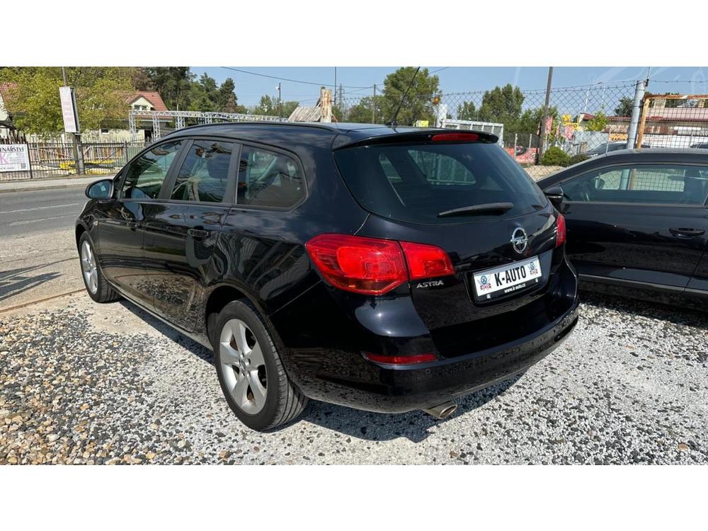 Opel Astra 1.4T 88kW *ALU*Tempomat*1Maj*