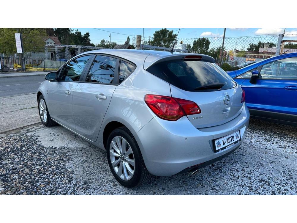 Opel Astra 1.4T 103kW *ALU*Tempomat*