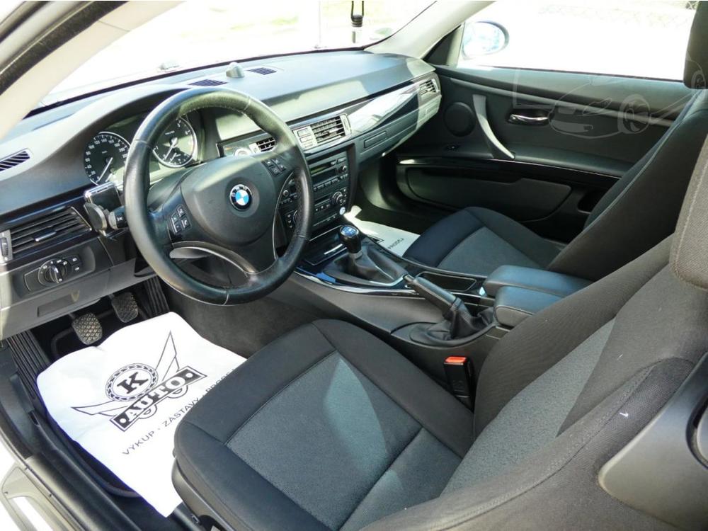 BMW 320 i 125kW*Xenony*PDC*