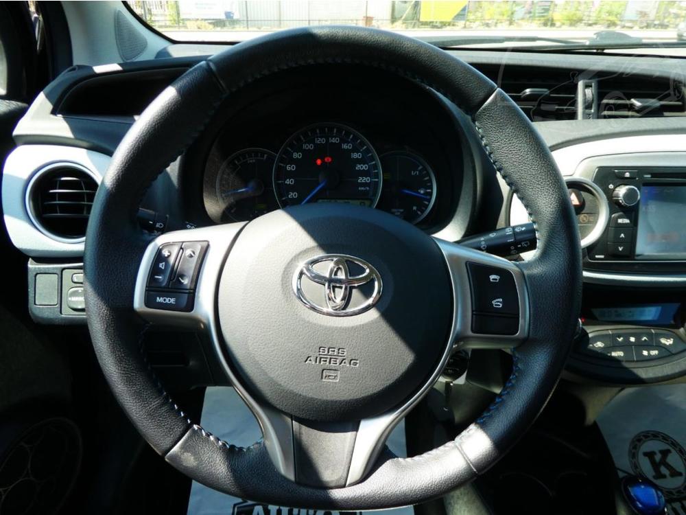 Toyota Yaris 1.5iHSD 55kW Hybrid*Servis*A/T