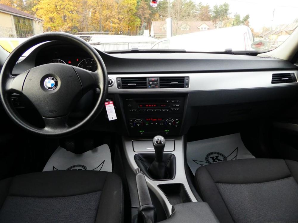 BMW 320 i 110kW *E91*PDC*Klima*