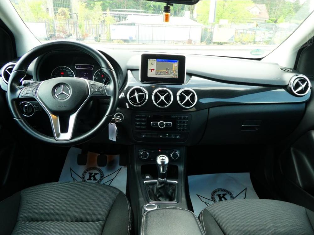 Mercedes-Benz B 180 i 90kW*Alu*Stav*Navi*