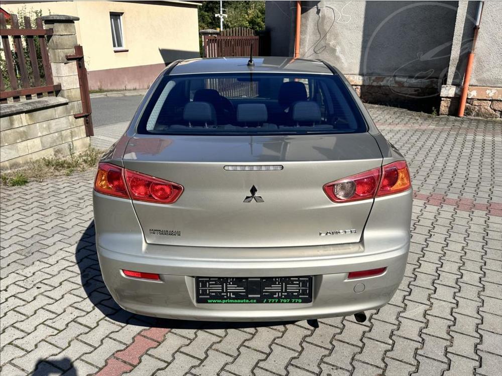 Mitsubishi Lancer 1,8 1.majitel TOP