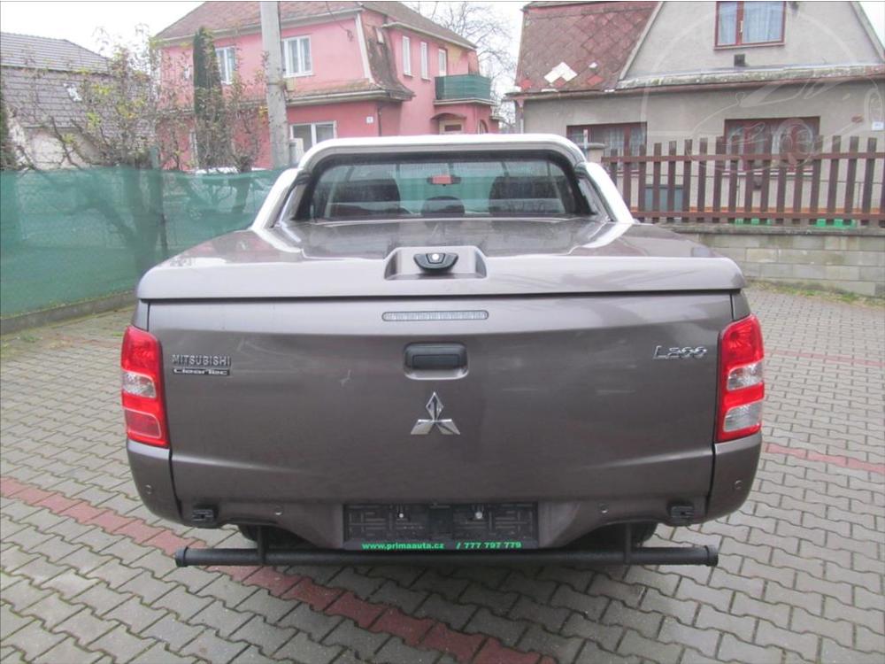 Mitsubishi L200 2,4 DOUBLE CAB bez ad blue