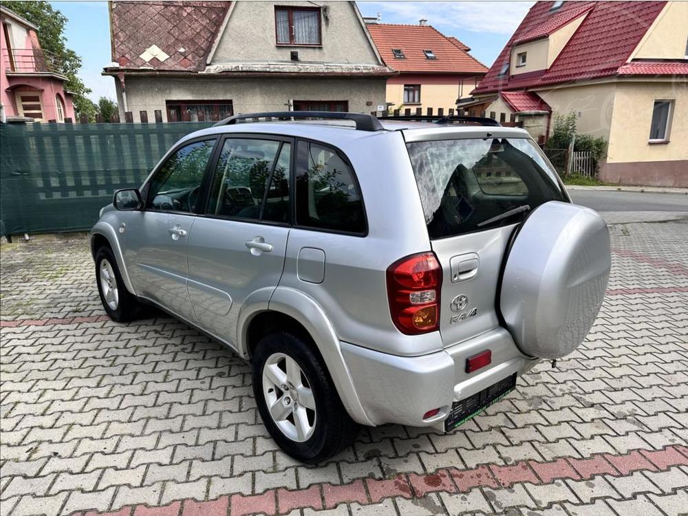 Toyota RAV4 2,0 D4-D BEZ KOROZE !!!!