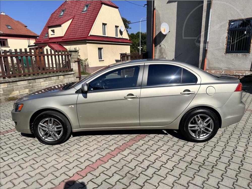 Mitsubishi Lancer 1,8 1.majitel TOP