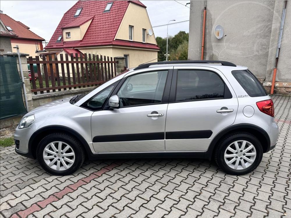 Suzuki SX4 1,6 VVT NAVIGACE TOP STAV