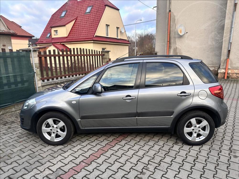 Suzuki SX4 1,6 VVT AUTOMAT TOP