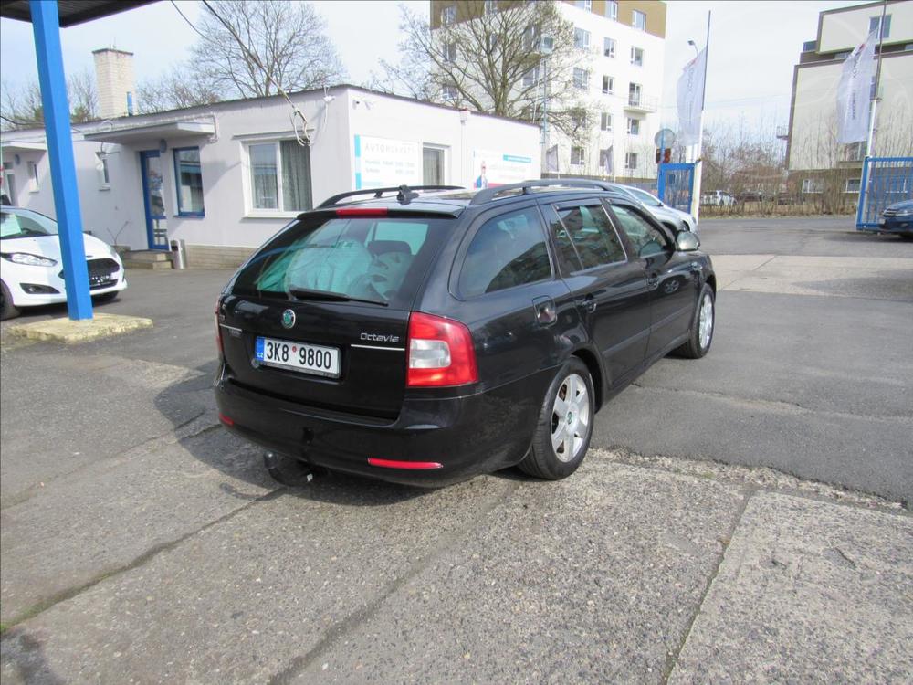 koda Octavia 2,0 TDI CR DPF DSG Ambiente Co