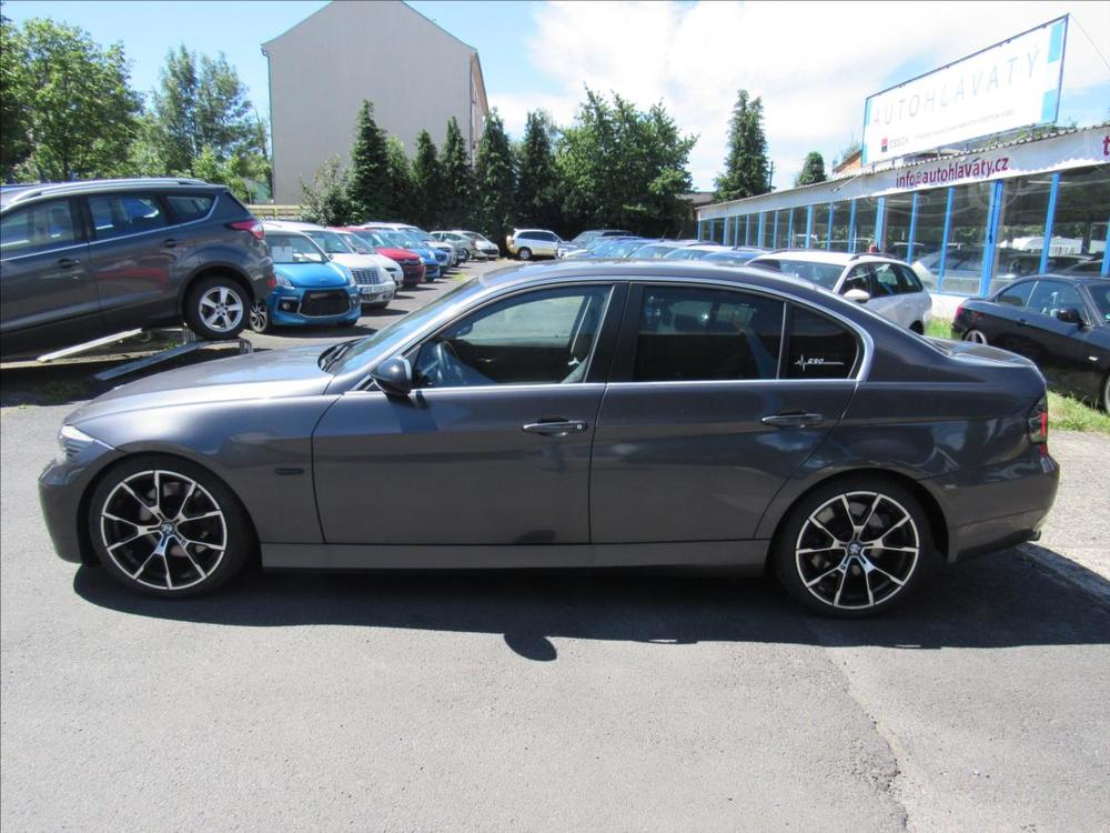 BMW 3 3,0 330i E90