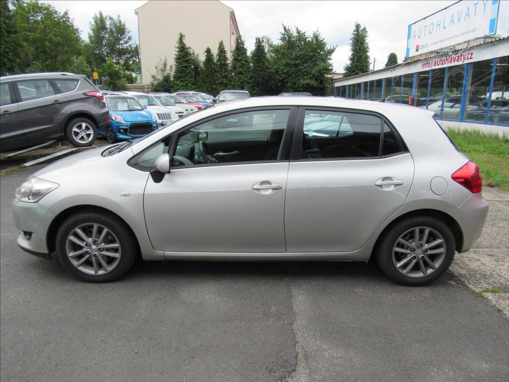 Toyota Auris 2,0 D4-D Sol