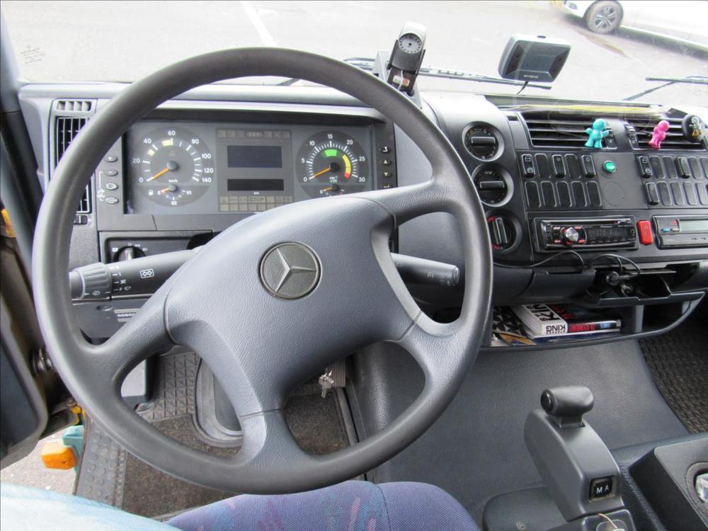 Mercedes-Benz  818 L na 3 auta 4,3