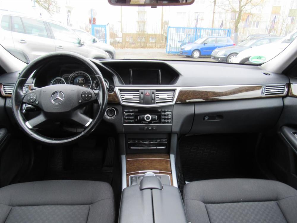 Mercedes-Benz E 2,1 E 220 CDI BlueEFFICIENCY 7