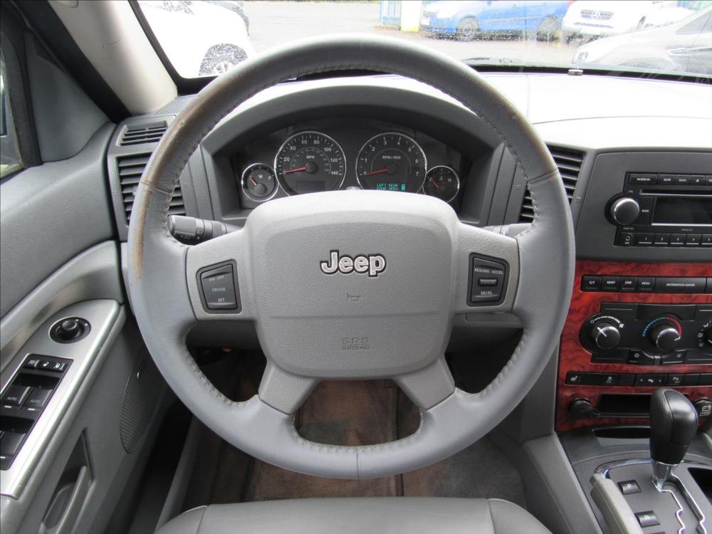 Jeep Grand Cherokee 3,7 Laredo