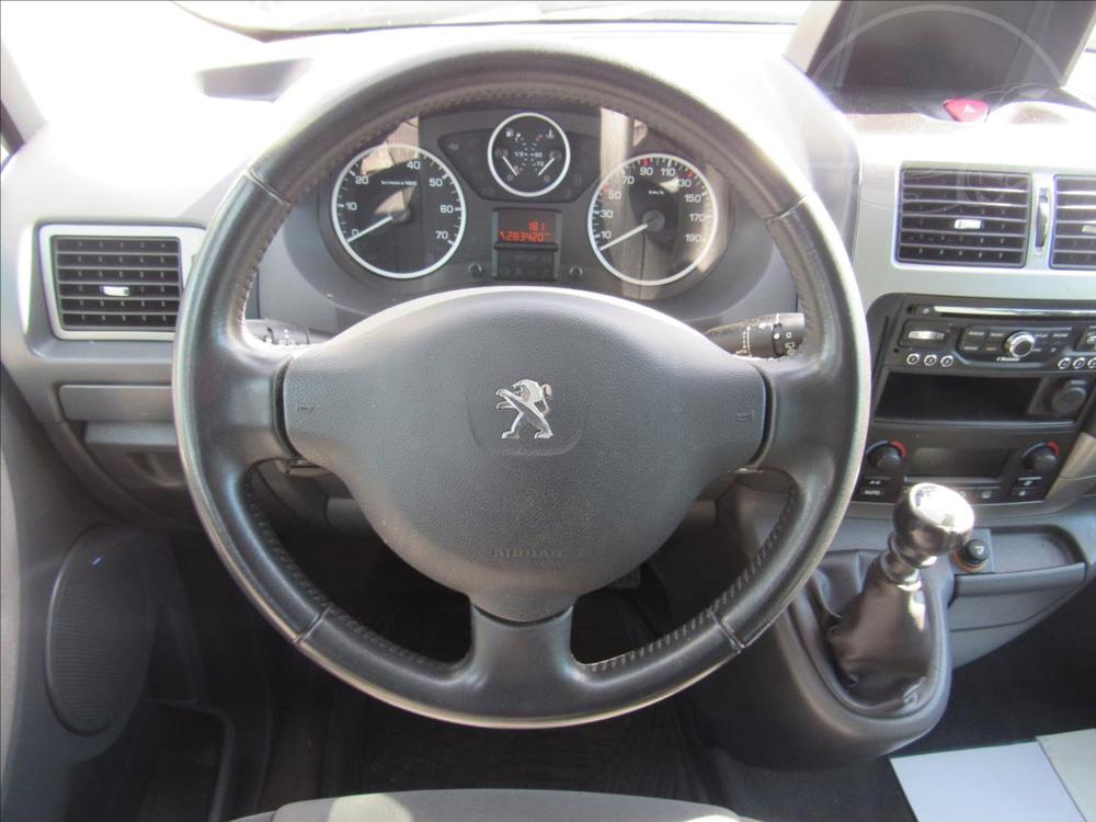 Peugeot Expert 2,0 HDI Allure 8mst L2H1