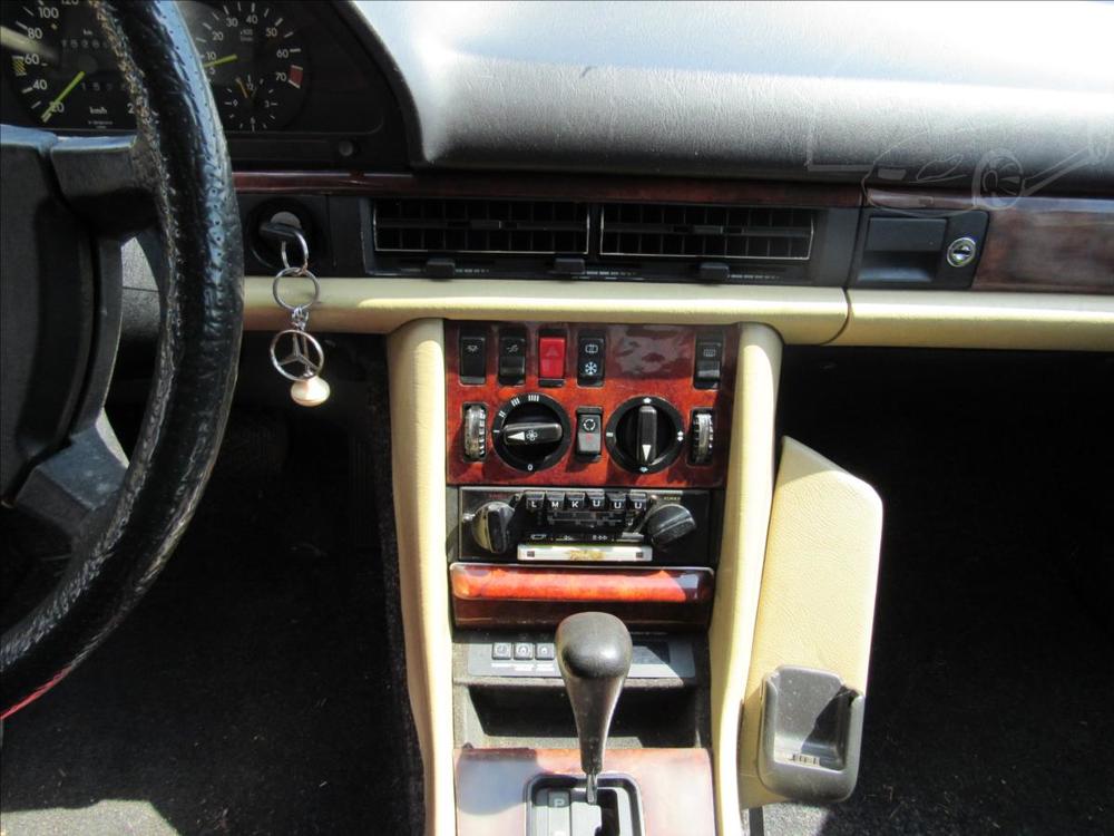 Mercedes-Benz 126 2,7 280 SE Automat