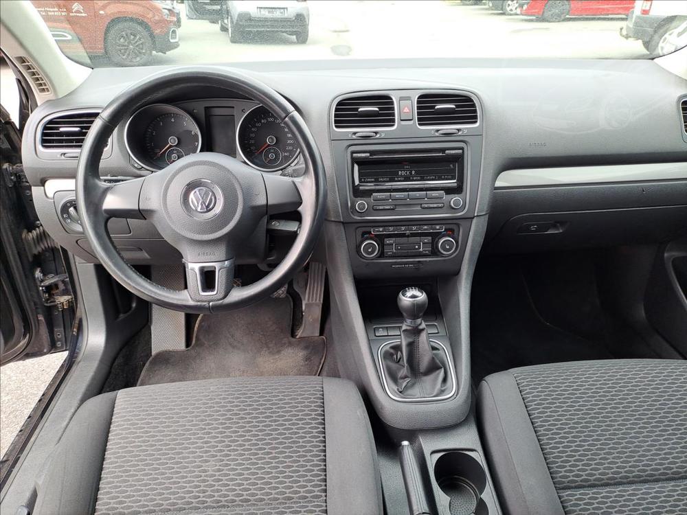 Volkswagen Golf 1,2 TSI Trendline SERVISKA