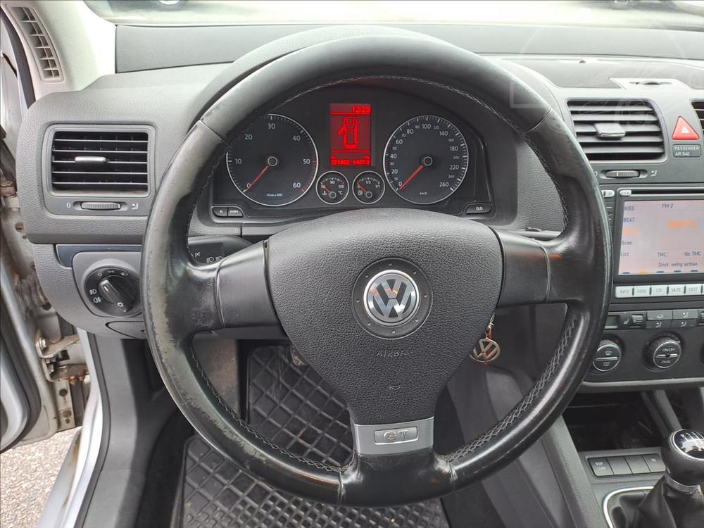 Volkswagen Golf 2,0 TDI GT DIGIKLIMA,VYH.SED