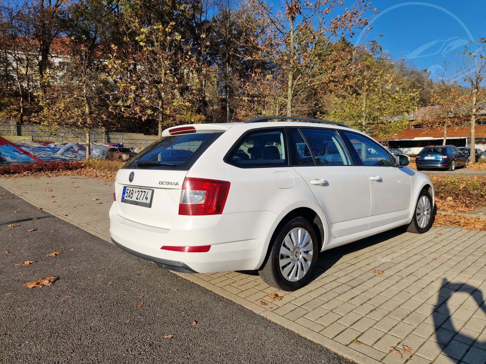 koda Octavia 1,6 TDI, 81kW, servis. kniha