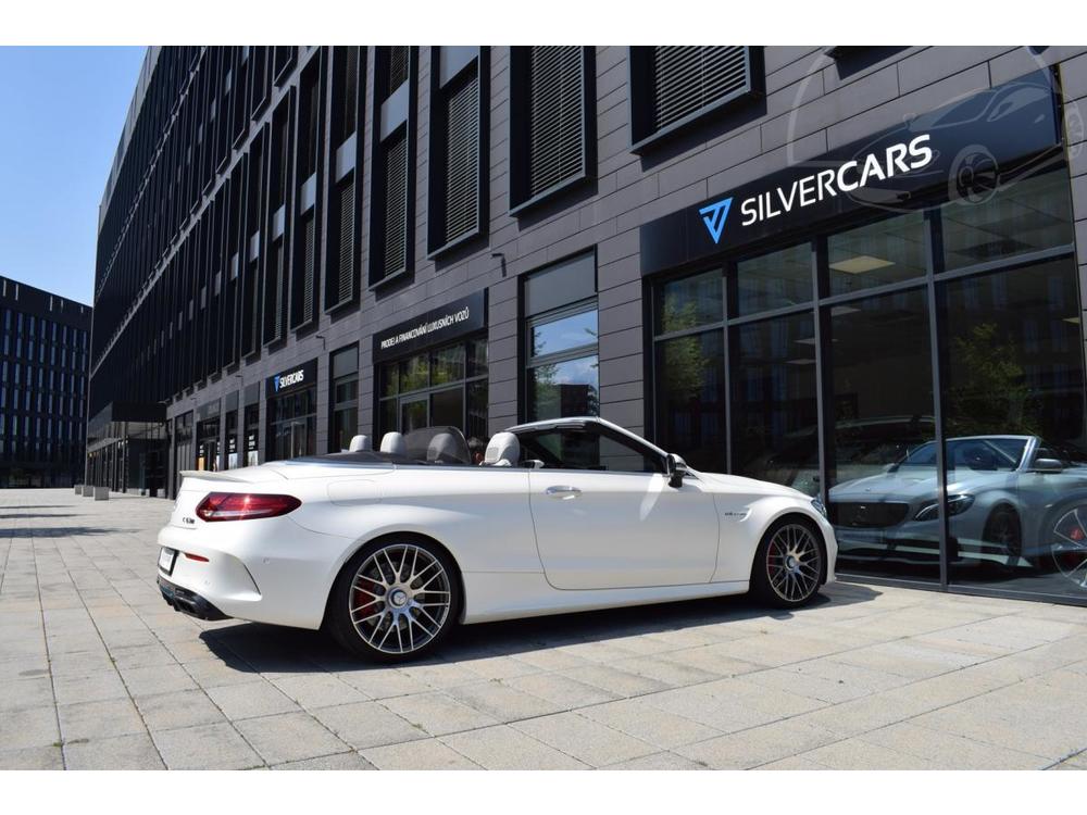 Mercedes-Benz C C63S AMG/605PS/Akrapovic/Karbo