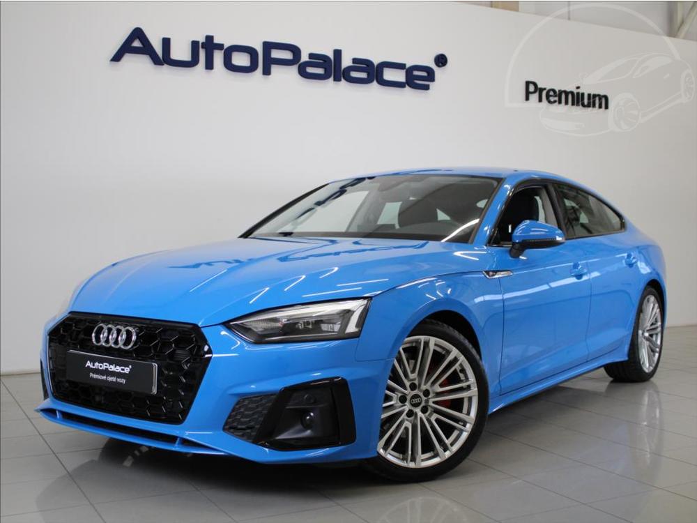 Prodm Audi A5 2,0 40TDi S-Line Zruka 10tkm.