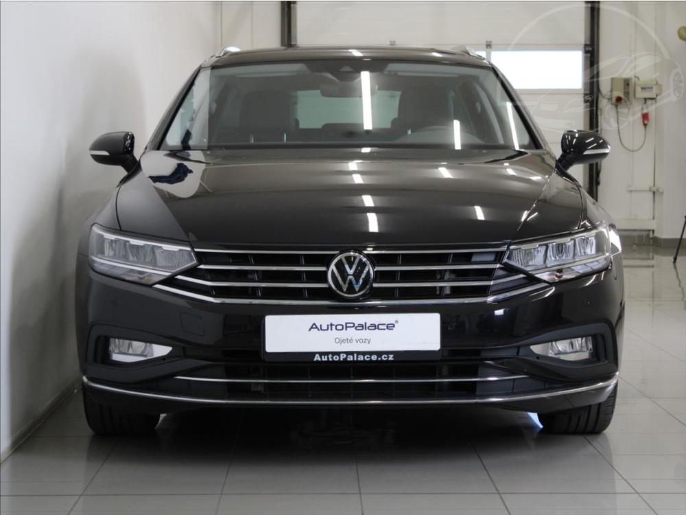 Volkswagen Passat 2,0 TDi DSG Elegance 37tkm.R