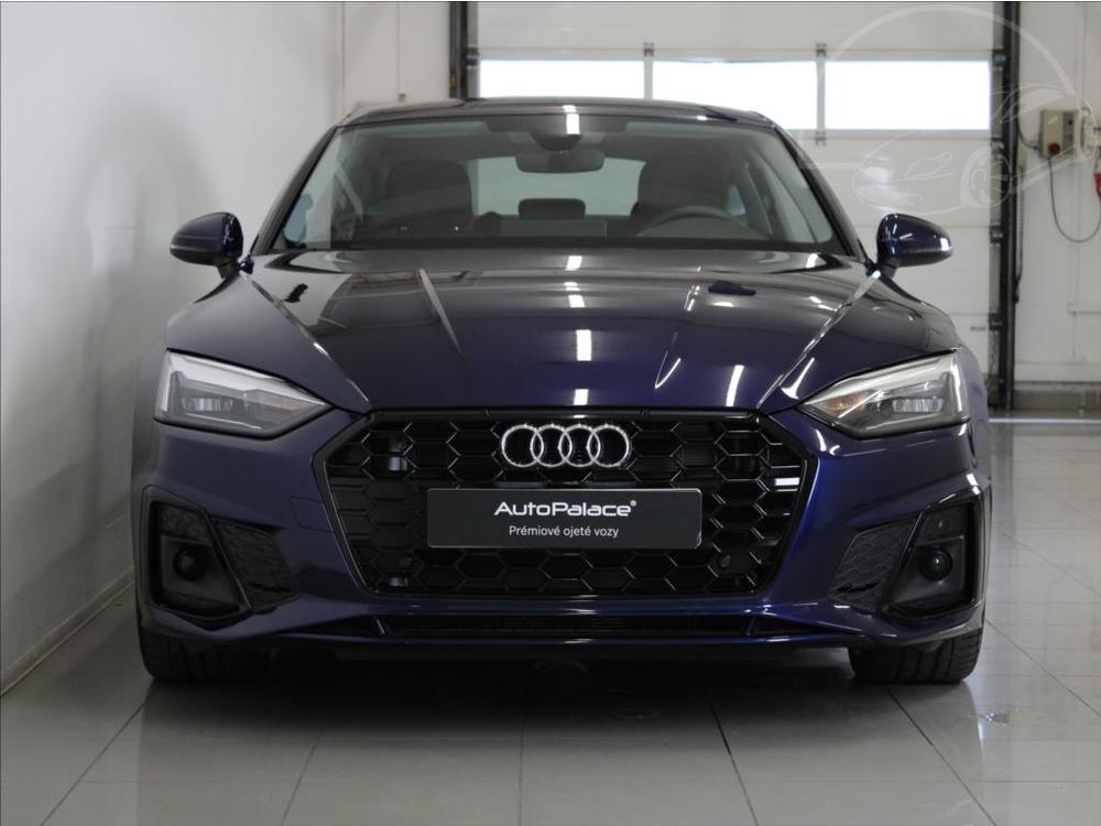 Audi A5 2,0 40TDi S-Line Zruka 5600km