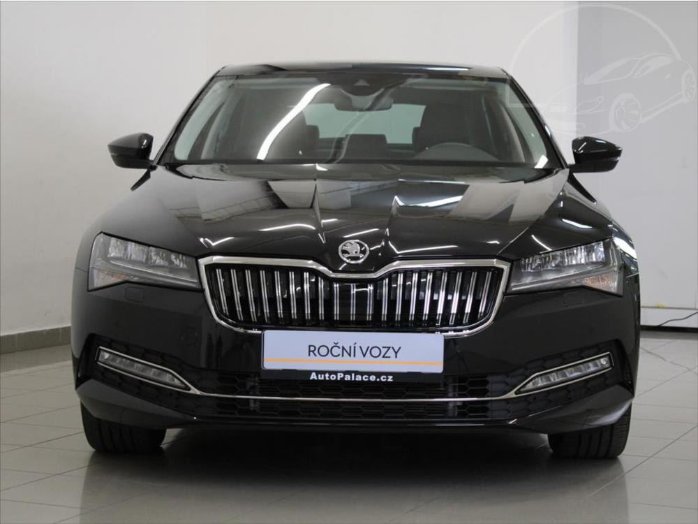 koda Superb 2,0 TDi DSG Style 5 Let ZRUKA