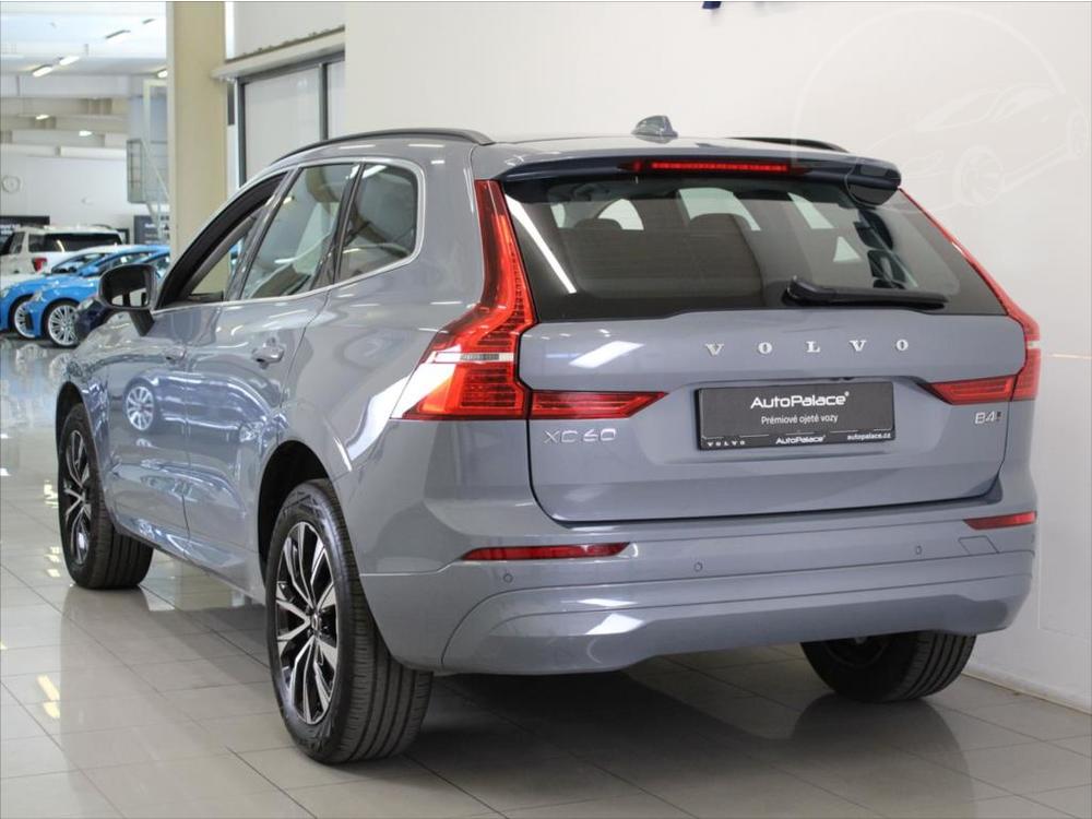 Volvo XC60 2,0 B4 AWD Core KAM.19tkm.R