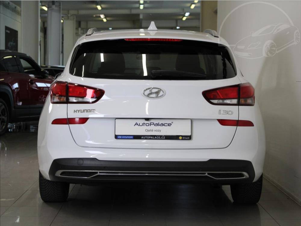 Hyundai i30 1,6 CRDi Smart AKN CENA!