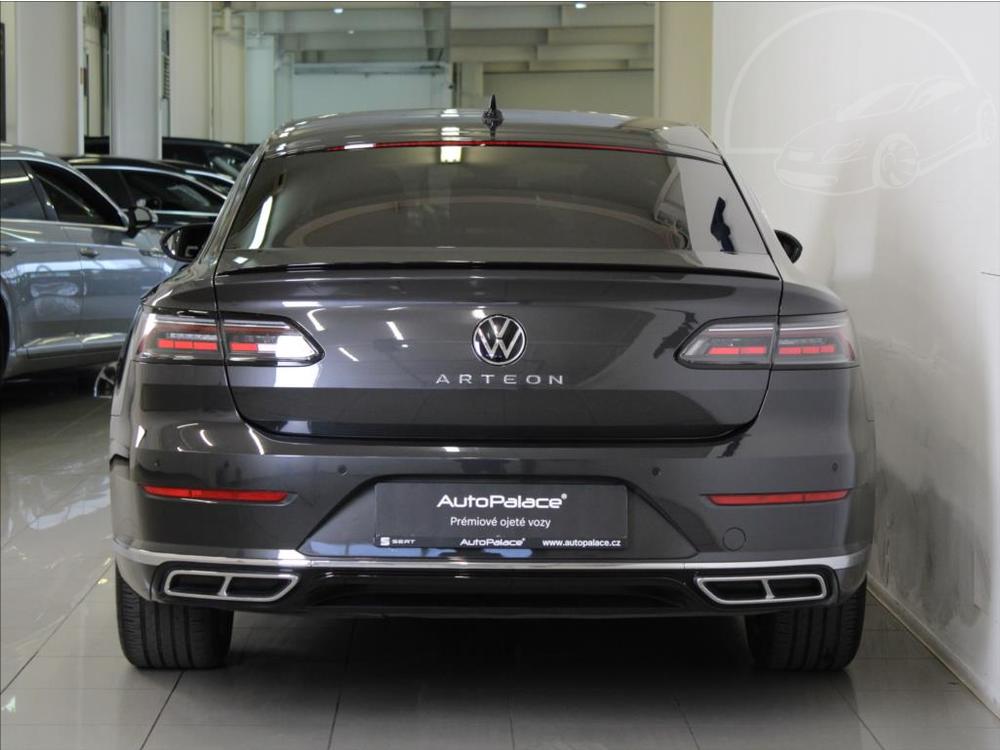 Volkswagen Arteon 2,0 TDi DSG R-Line 5L.Zruka