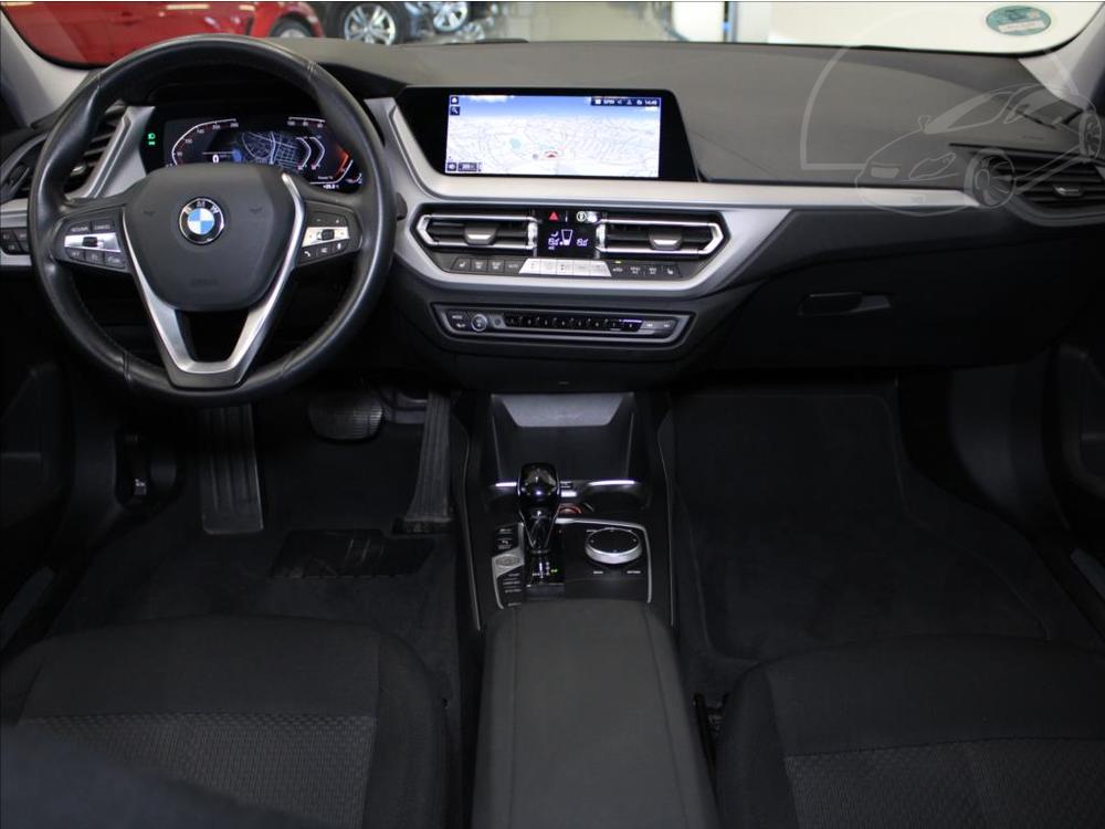 BMW 118 i AT Virtual C. NAVI   1.5