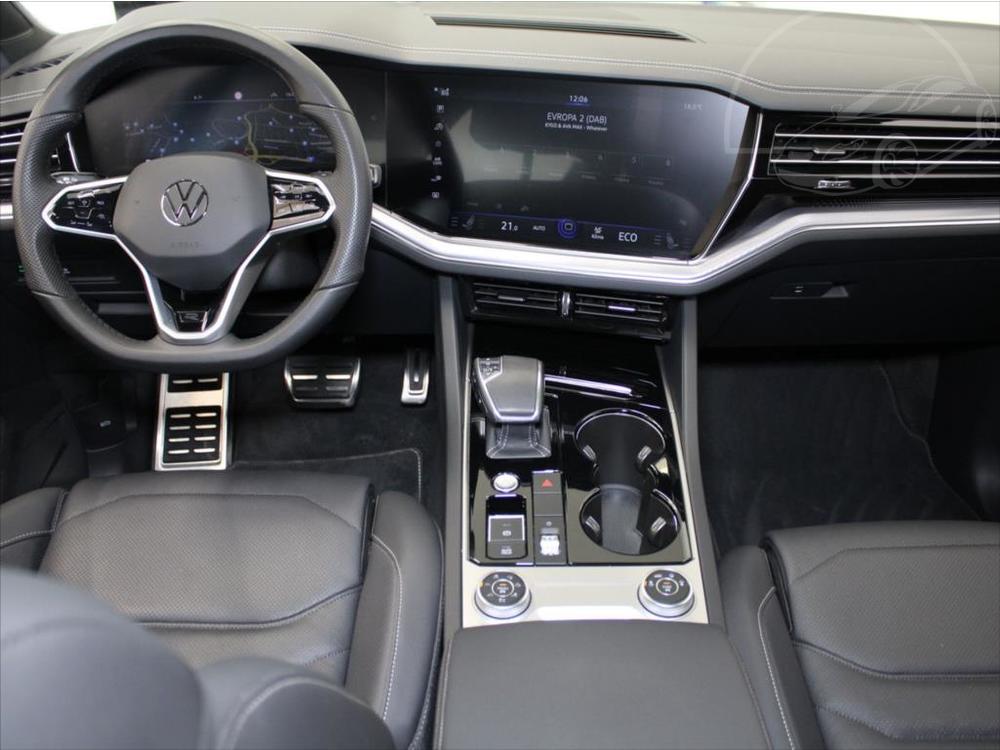 Volkswagen Touareg 3,0 TDi 210kW R-line 36tkm.R