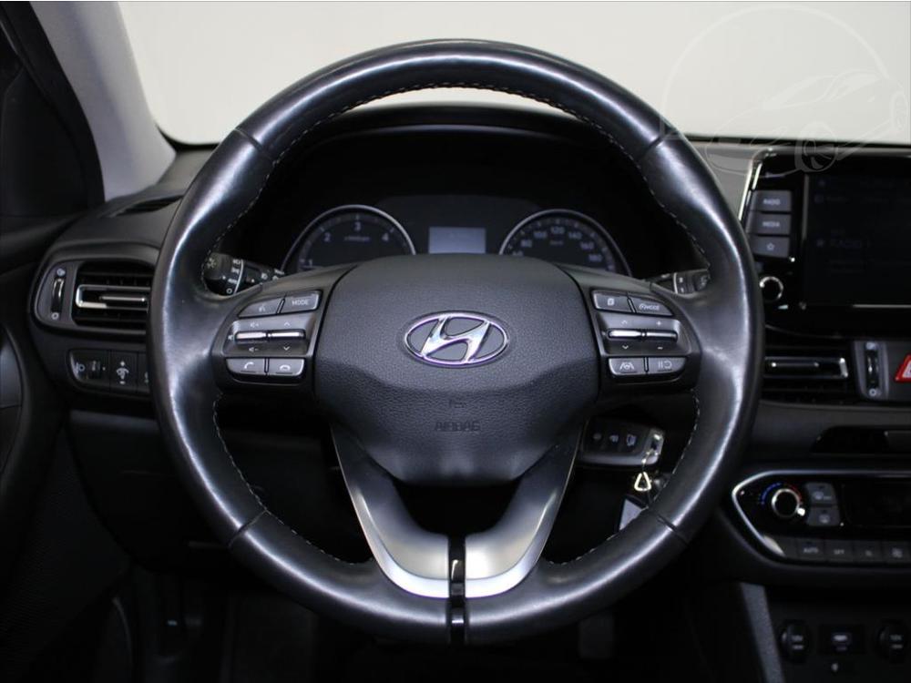 Hyundai i30 1,6 CRDi Smart KAM. 109tkm.