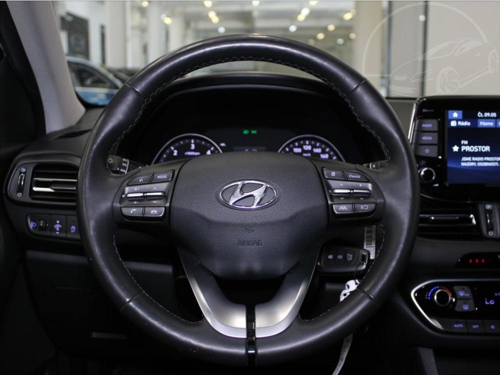 Hyundai i30 1,6 CRDi Smart KAM. 92tkm.