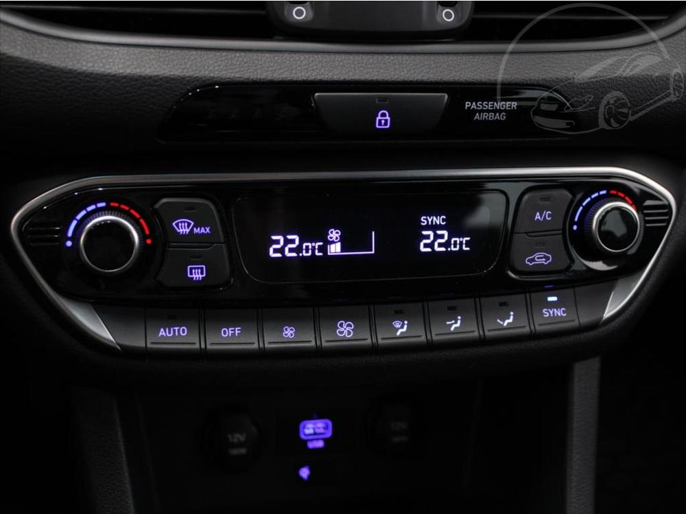 Hyundai i30 1,6 CRDi Smart KAM. 105tkm.