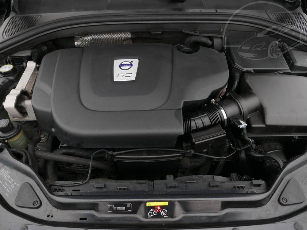 Volvo XC60 2,4 D5 129kW Navi REZERVACE