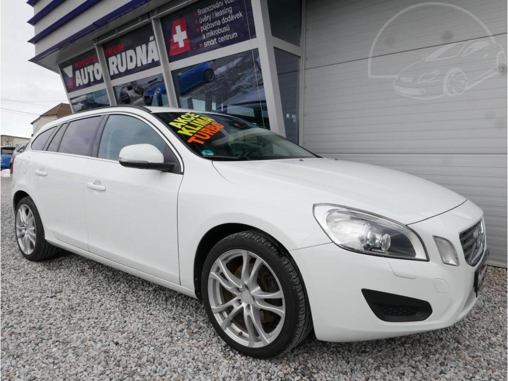 Volvo V60 2,0T 203PS Xenony/Navi